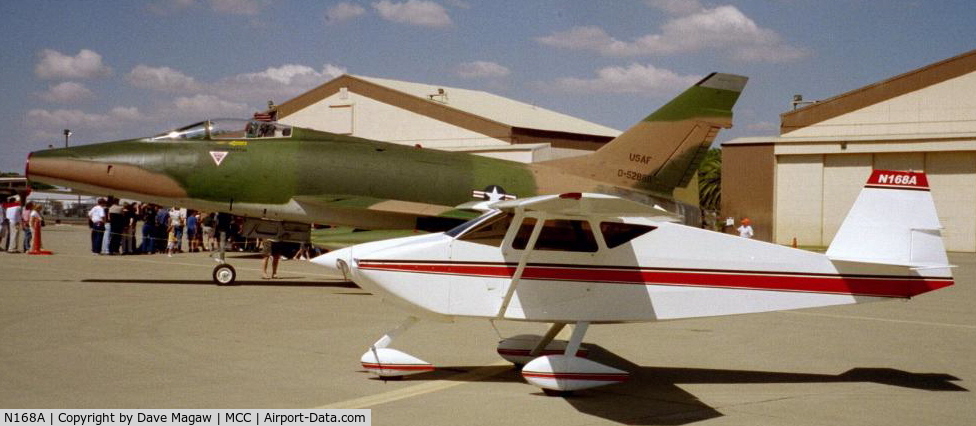 N168A, 2001 Wittman Tailwind C/N JC8, It is the one in front