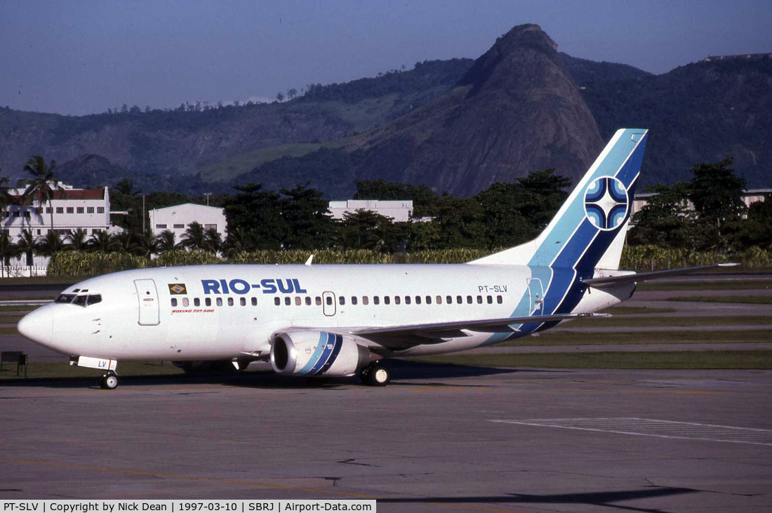 PT-SLV, Boeing 737-5Y0 C/N 25189/2240, Scanned from a slide on my first trip to Rio