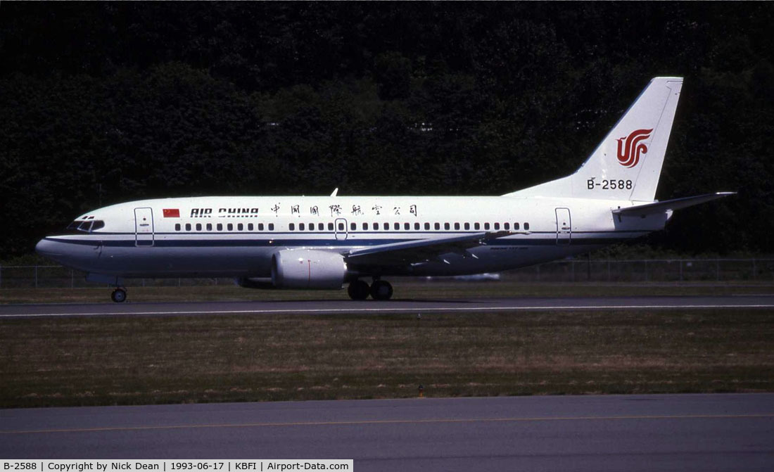B-2588, 1993 Boeing 737-3J6 C/N 25893, /