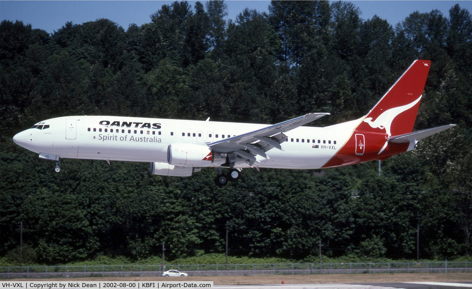 VH-VXL, 2002 Boeing 737-838 C/N 33482, Scanned from a slide