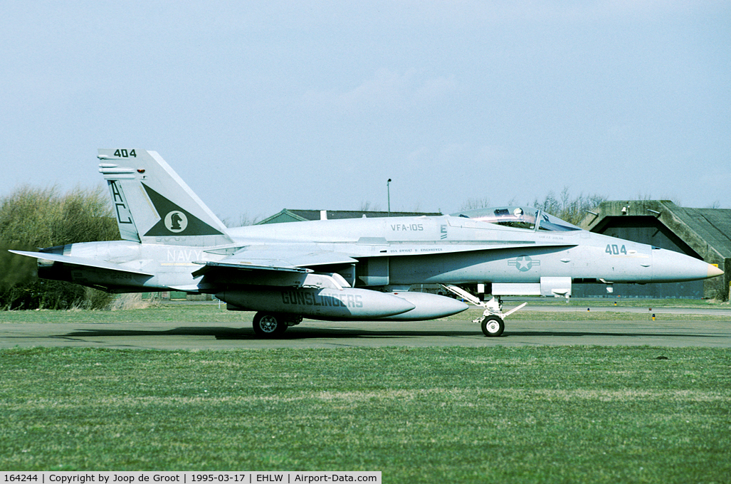 164244, 1991 McDonnell Douglas F/A-18C Hornet C/N 1007/C228, The US Navy participated in the FWIT exercise at Leeuwarden. The brought a couple of Hornets and Tomcats.