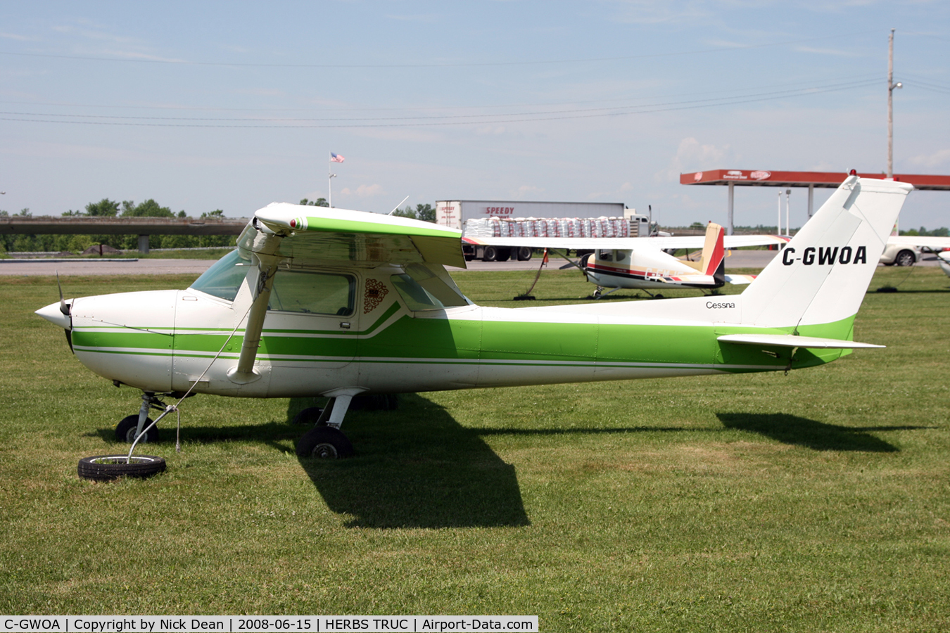 C-GWOA, 1975 Cessna 150M C/N 15076653, /