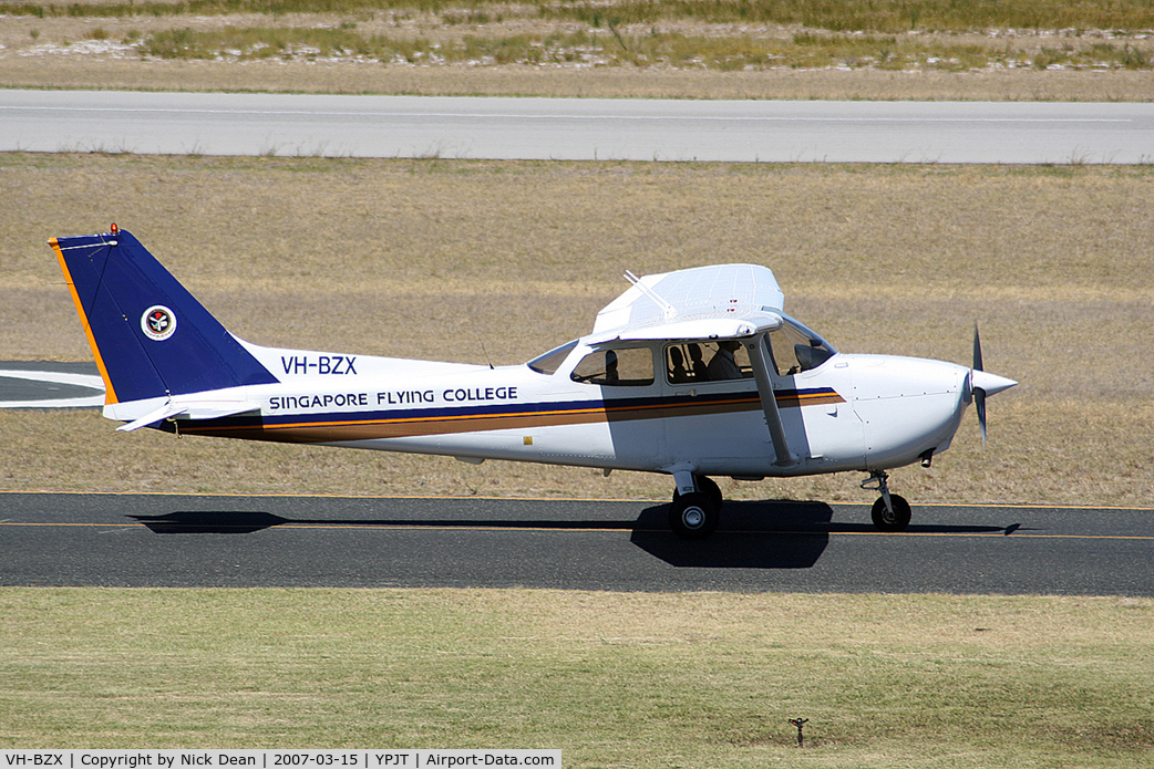 VH-BZX, Cessna 172R C/N 17281227, .
