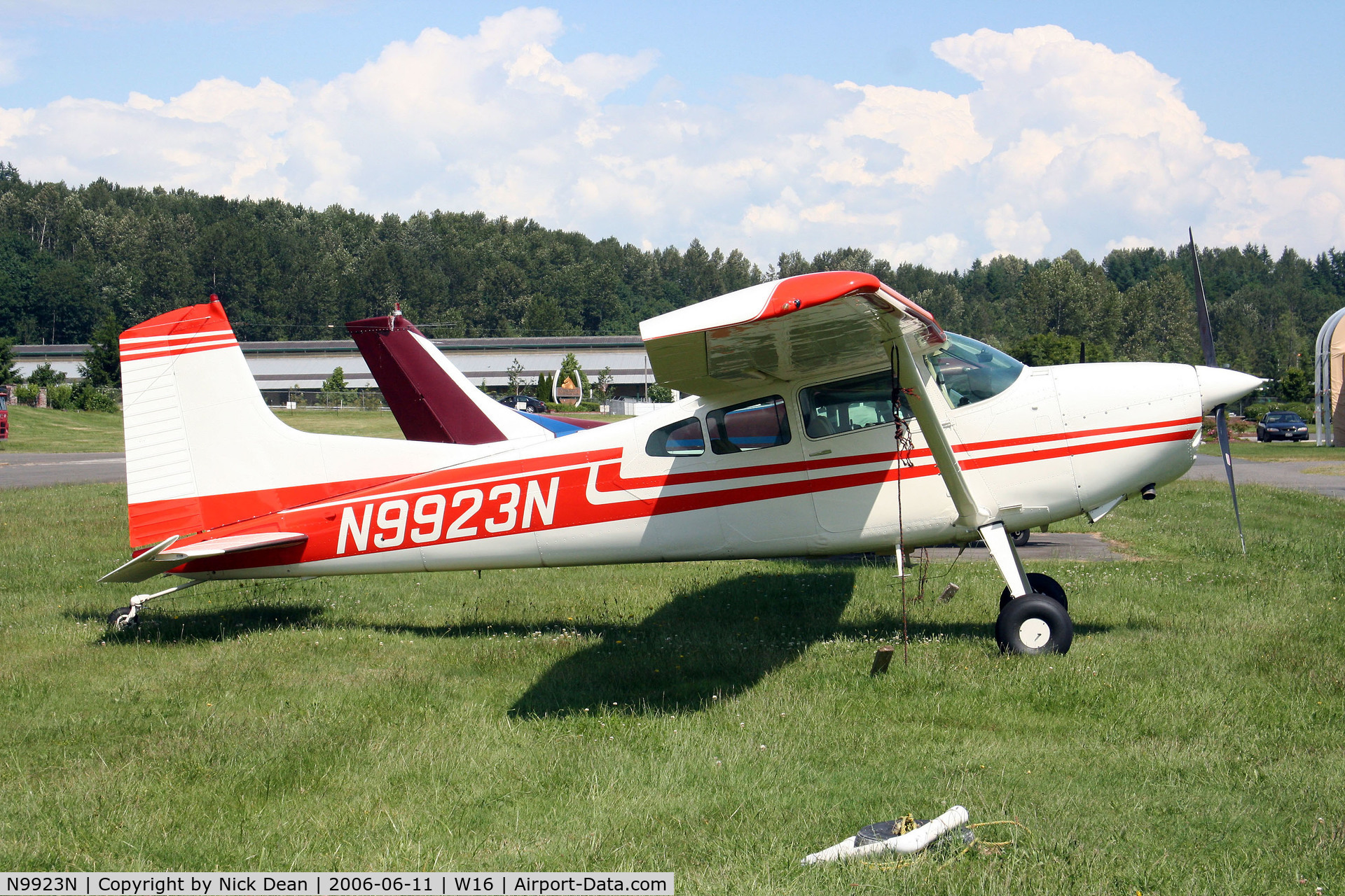 N9923N, 1975 Cessna 180J C/N 18052578, /