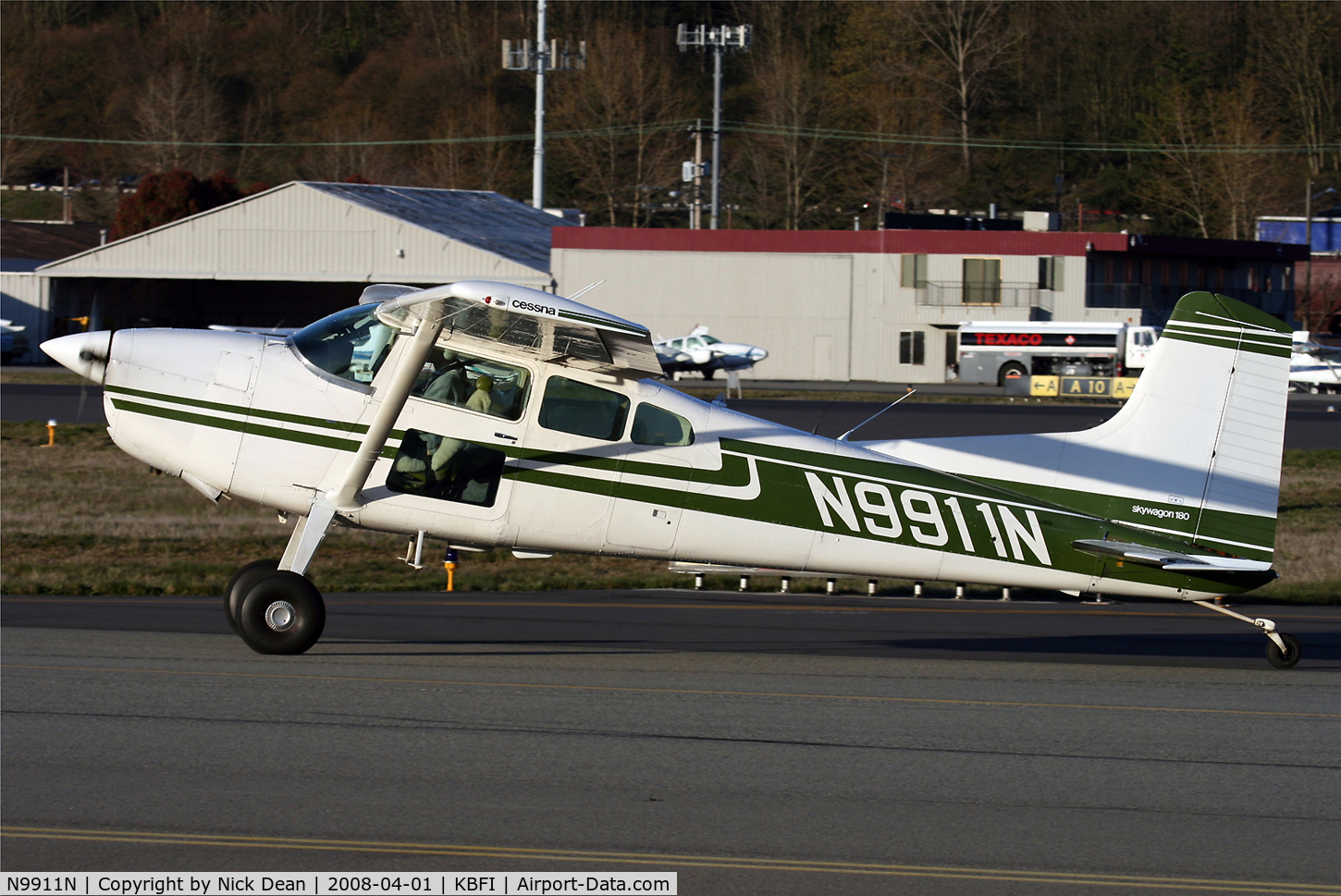 N9911N, 1975 Cessna 180J C/N 18052566, KBFI