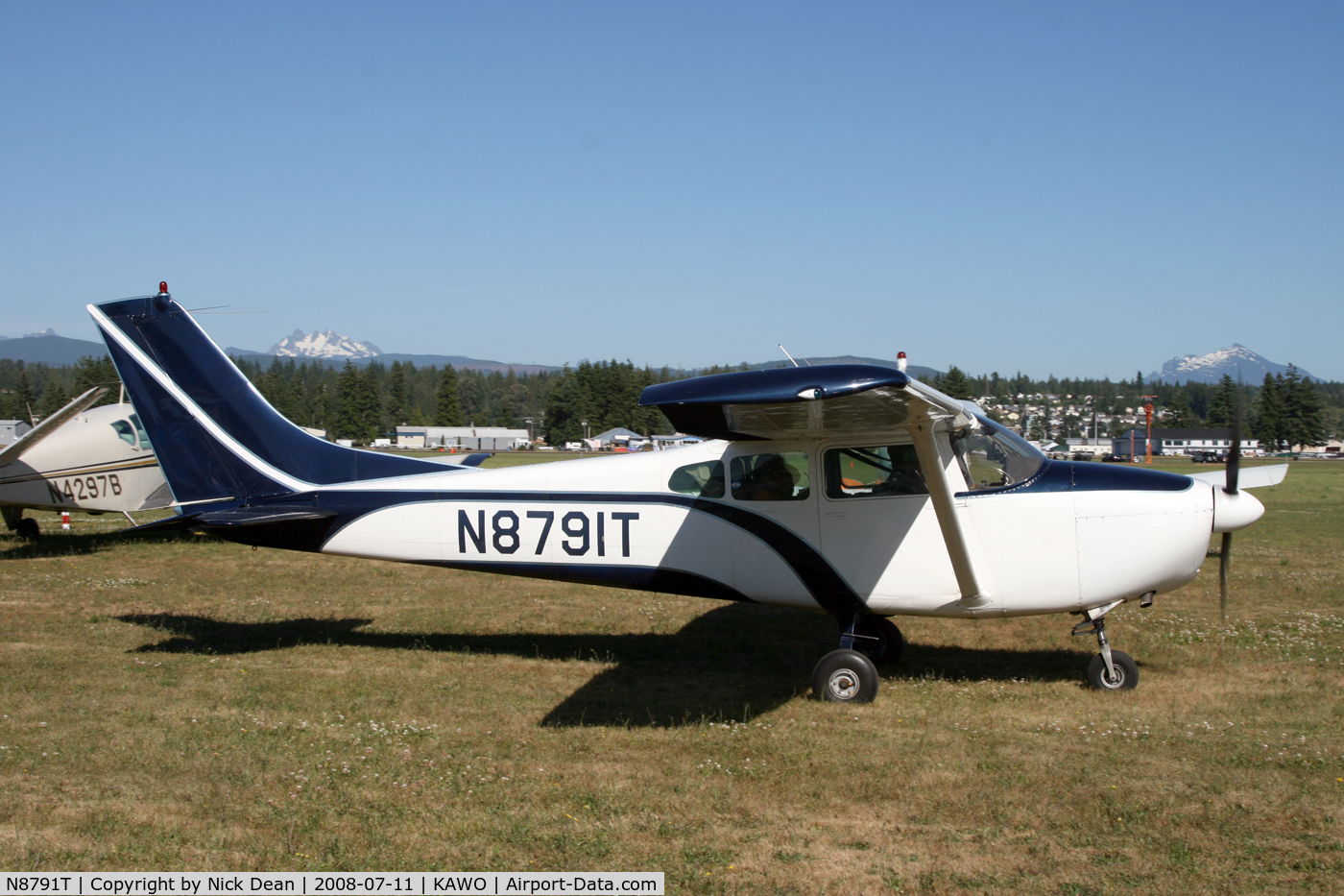 N8791T, 1960 Cessna 182C Skylane C/N 52691, /