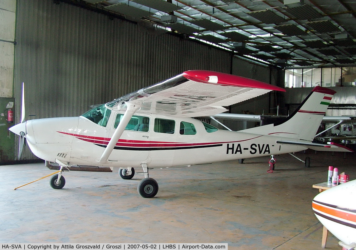 HA-SVA, 1971 Cessna TU206E C/N U20601615, Budaörs-Airport / Hungary-LHBS