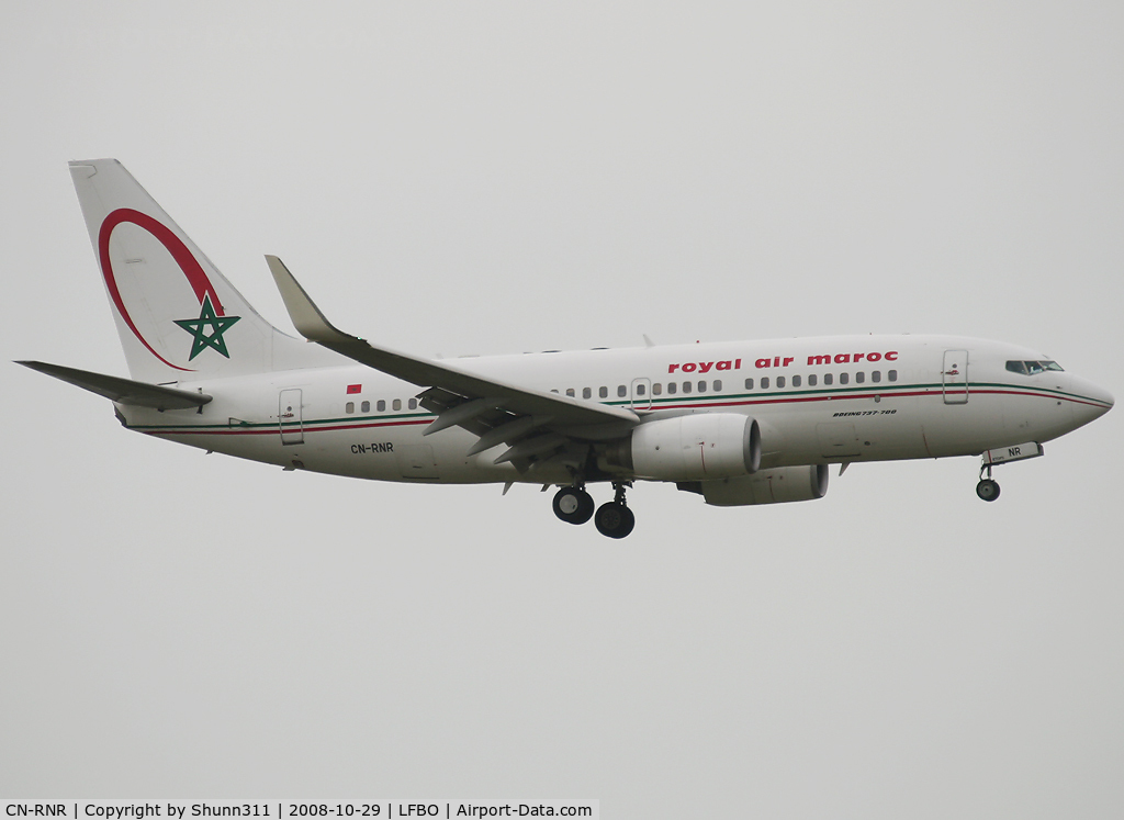 CN-RNR, 2000 Boeing 737-7B6 C/N 28986, Landing rwy 32L with new c/s