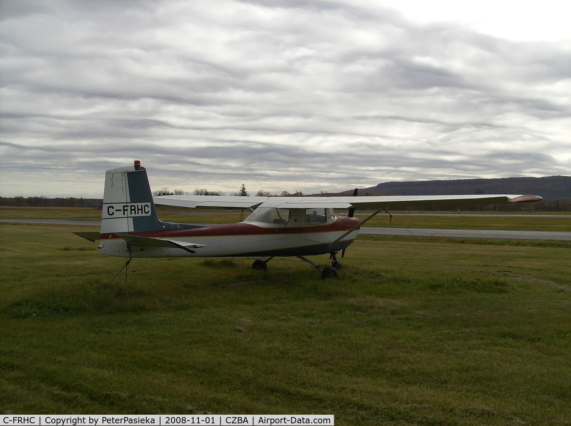 C-FRHC, 1964 Cessna 150D C/N 15060577, @ Burlington Airport