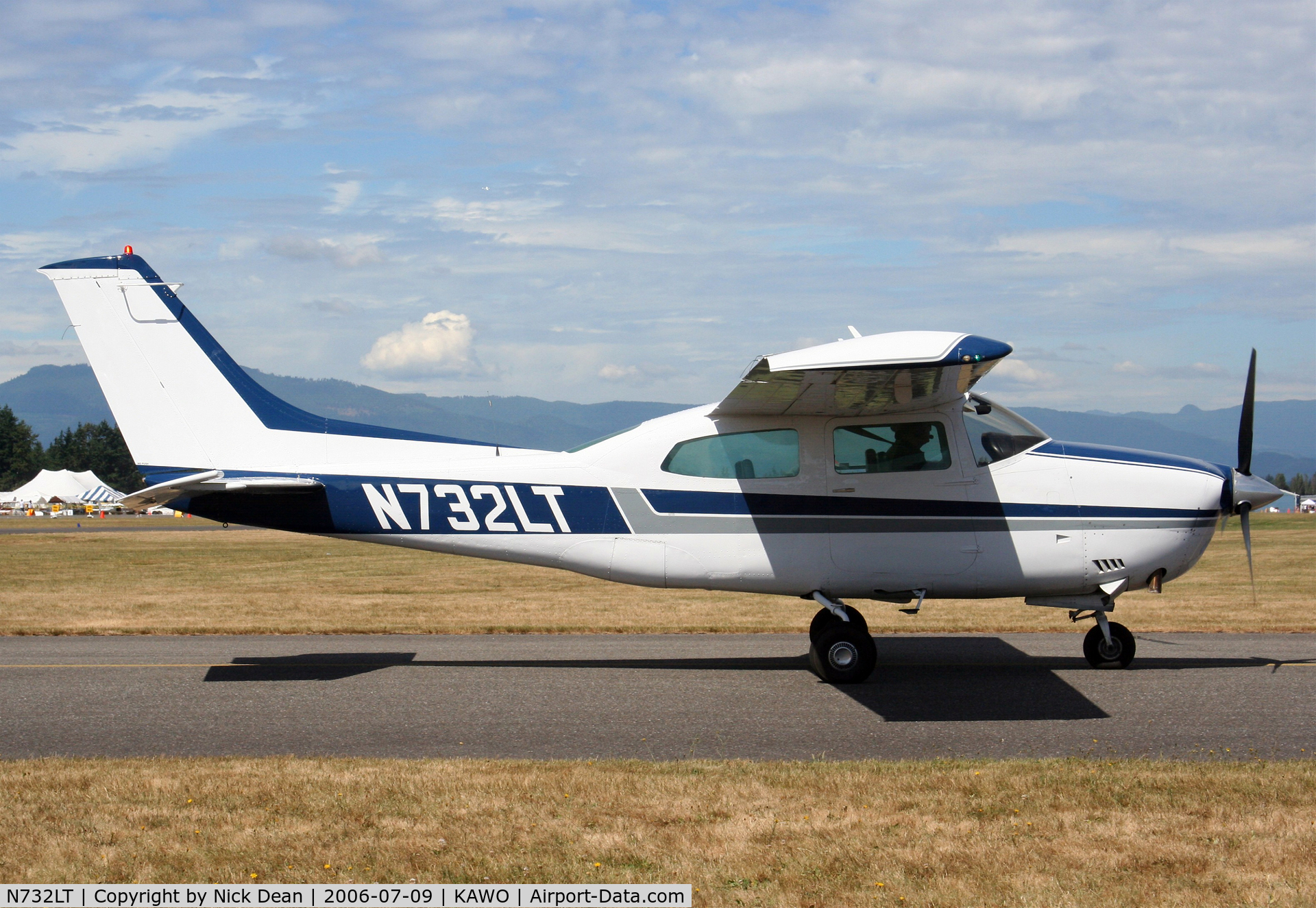 N732LT, Cessna T210M Turbo Centurion C/N 21061603, /