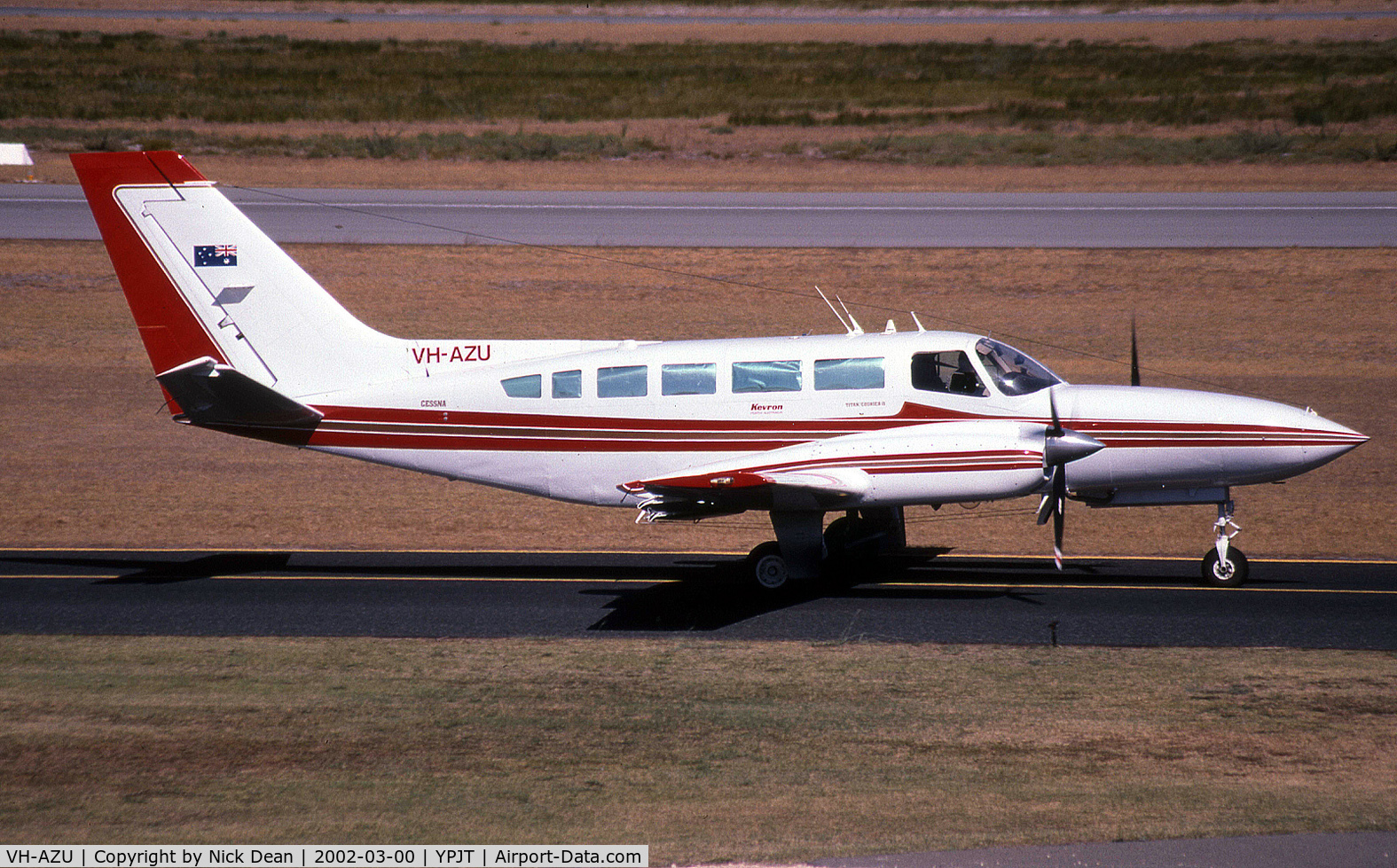 VH-AZU, 1981 Cessna 404 Titan C/N 4040803, /