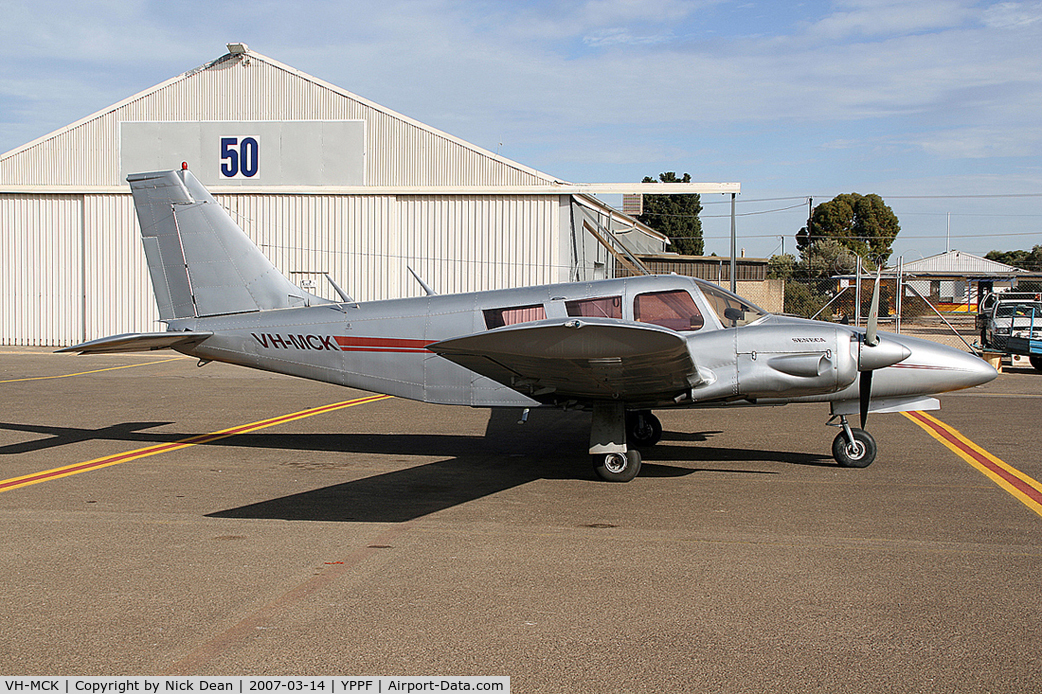 VH-MCK, 1973 Piper PA-34-200 Seneca C/N 34-7350145, /