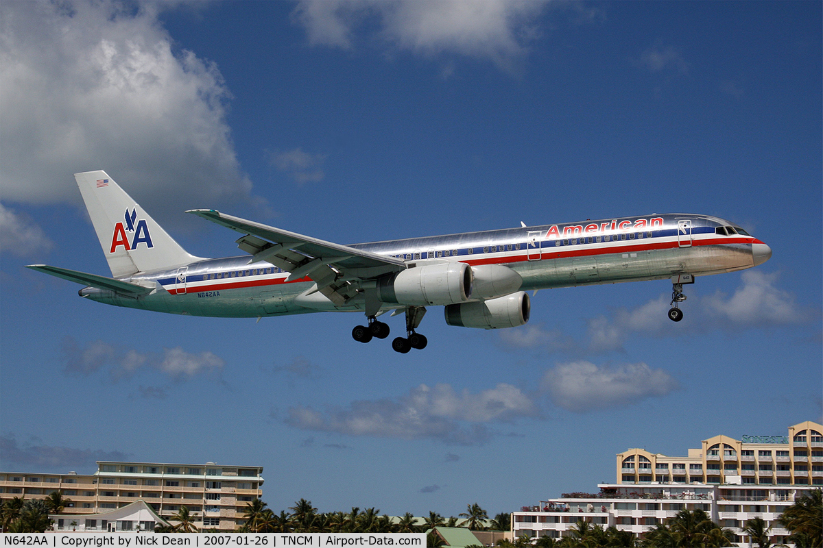 N642AA, 1991 Boeing 757-223 C/N 24600, /