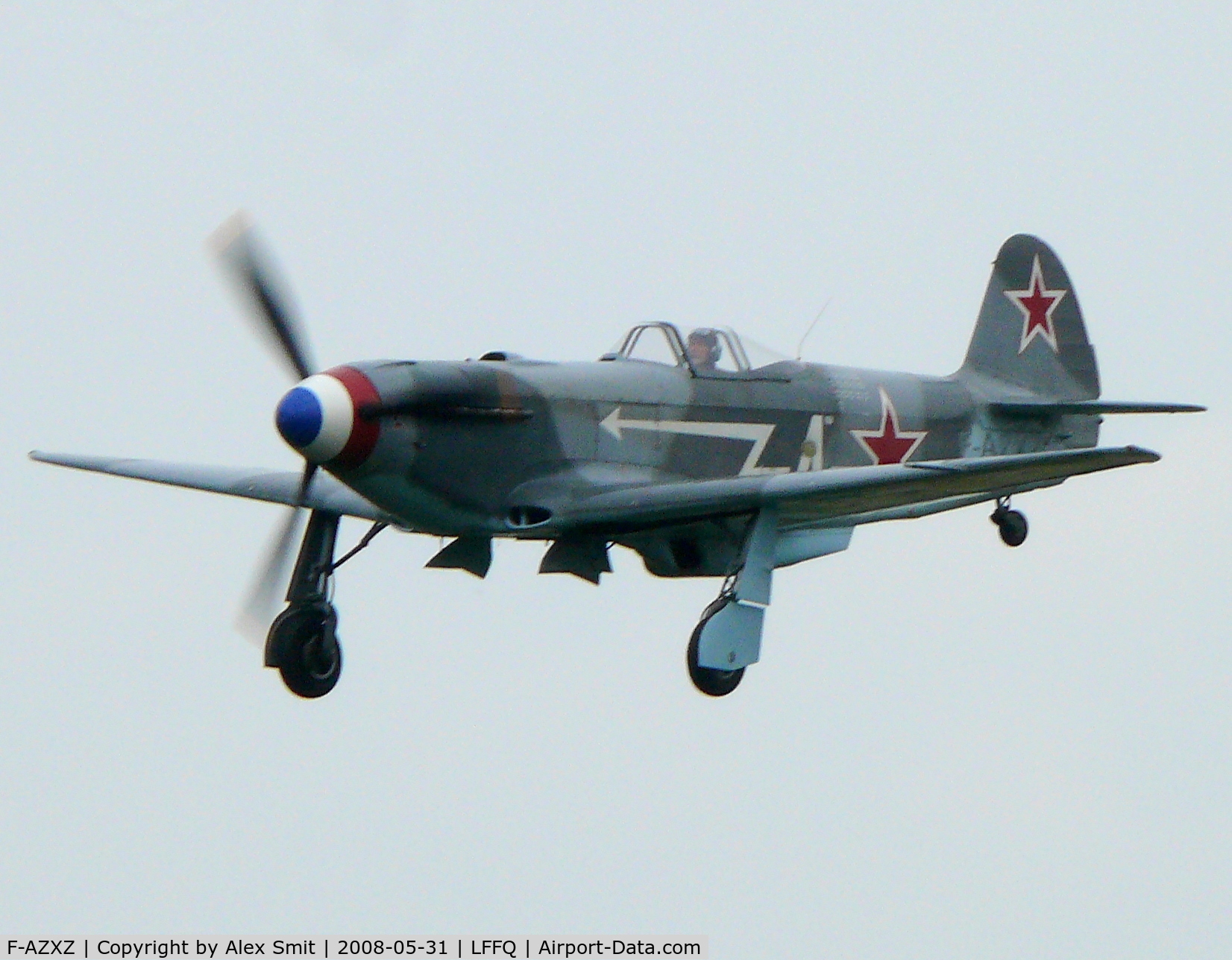 F-AZXZ, 1944 Yakovlev Yak-3UA Replica C/N Y337, Yakovlev Yak-3UA F-AZXZ painted as Russian Air Force white 4 of the French Normandie Niemen squadron