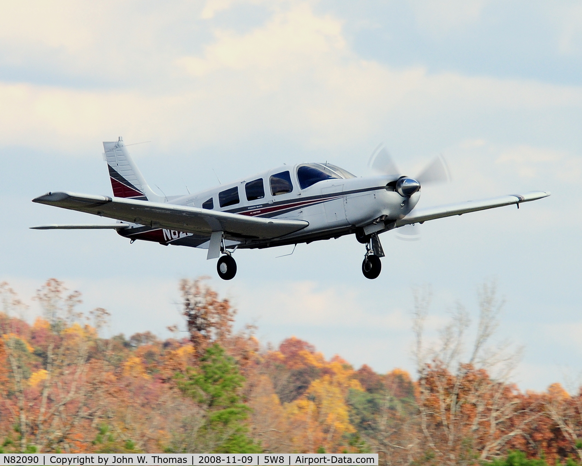 N82090, 1982 Piper PA-32R-301 Saratoga SP C/N 32R-8213048, Departing runway 22