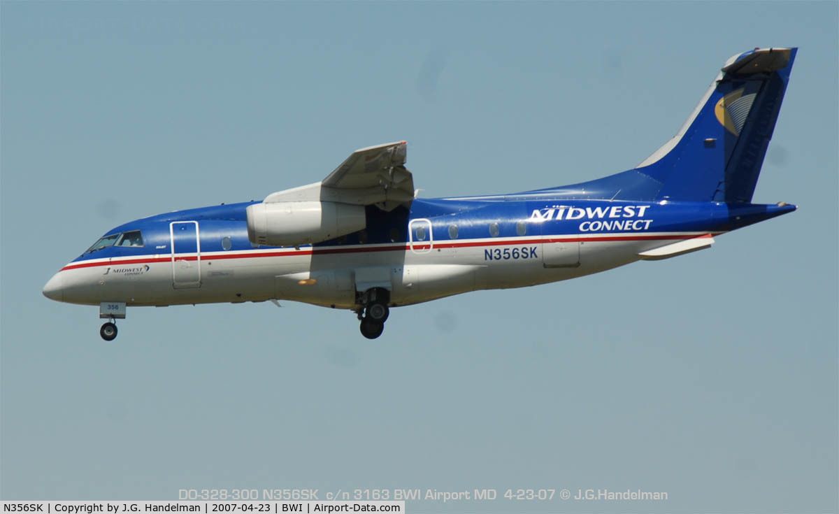 N356SK, 2000 Fairchild Dornier 328-300 328JET C/N 3163, landing at BWI