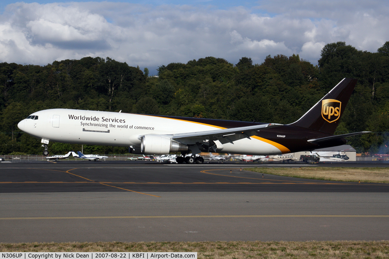 N306UP, 1996 Boeing 767-34AF C/N 27759, /