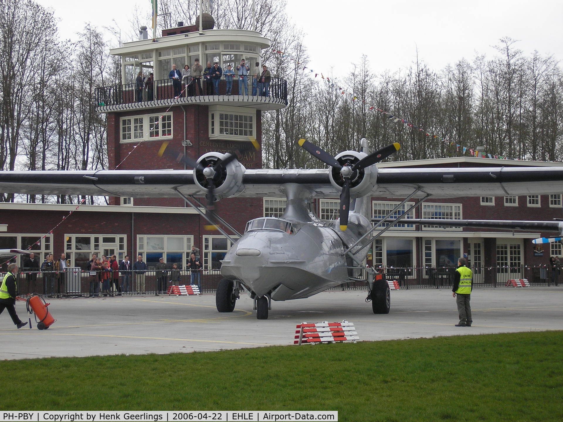 PH-PBY, 1941 Consolidated PBY-5A Catalina C/N 300, Departure from Aviodrome ramp, Lelystad airport