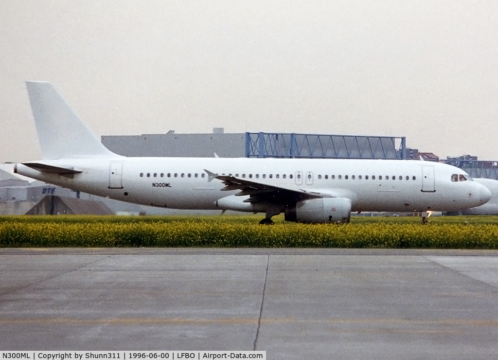 N300ML, 1992 Airbus A320-231 C/N 317, All white c/s for this A320...