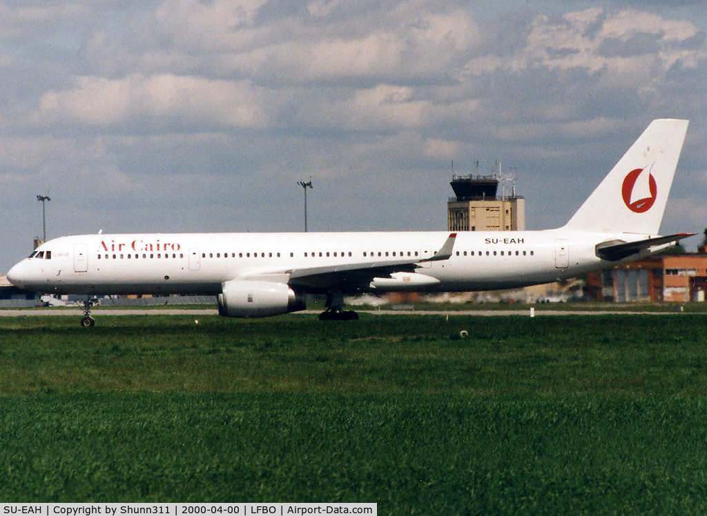 SU-EAH, 1999 Tupolev Tu-204-120C C/N 145074-3164023, Lining up rwy 32R for departure...