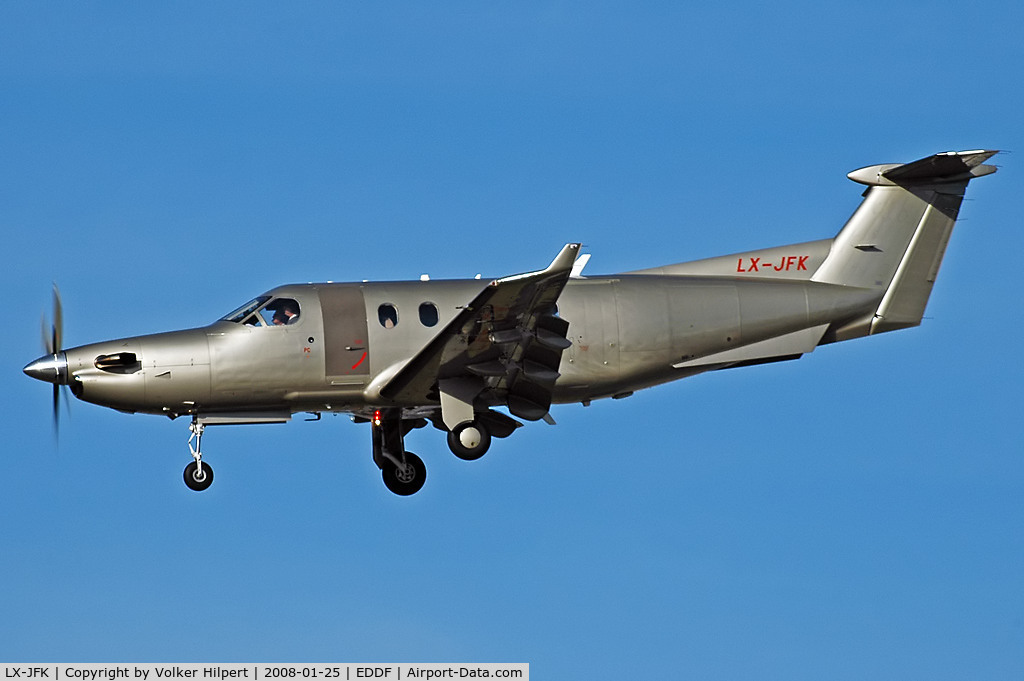 LX-JFK, 2005 Pilatus PC-12/45 C/N 683, on final at FRA