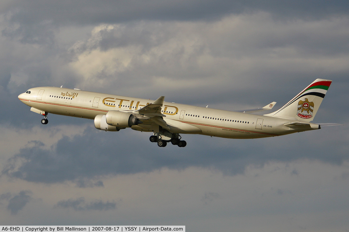 A6-EHD, 2006 Airbus A340-541 C/N 783, Gold...from their oil?