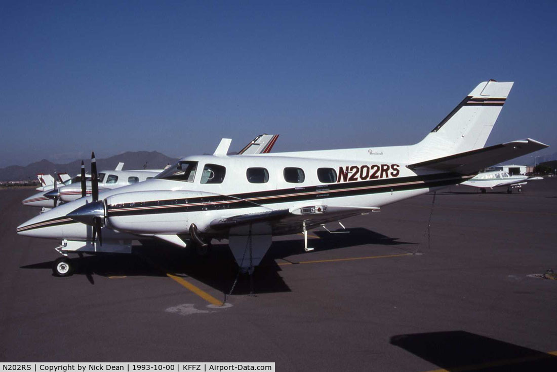 N202RS, 1976 Beech B-60 Duke C/N P-380, /