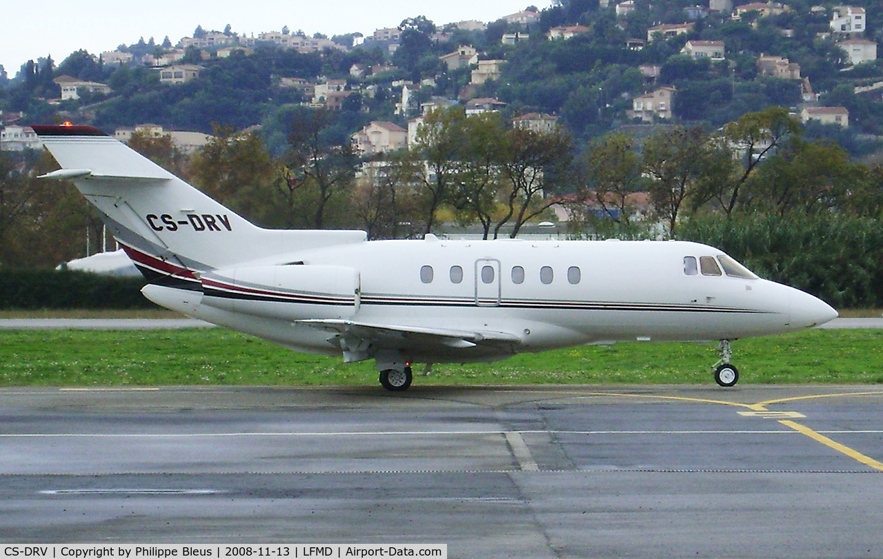 CS-DRV, 2006 Raytheon Hawker 800XP C/N 258825, taxiing to rwy 17.