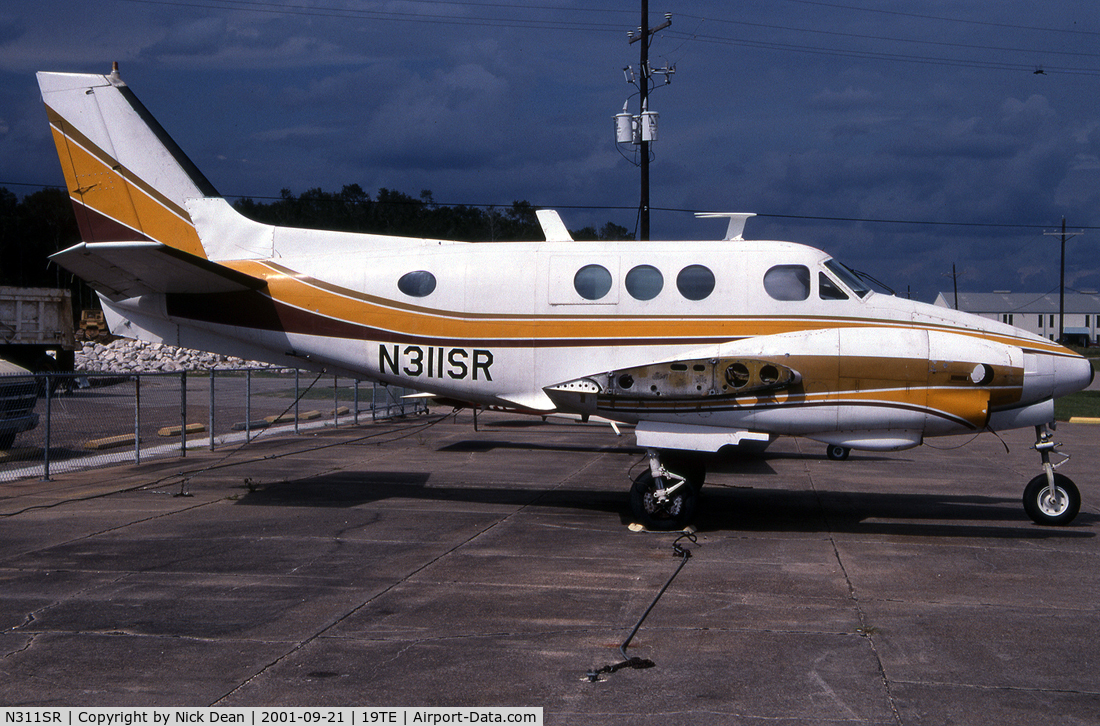 N311SR, 1966 Beech 65-90 C/N LJ107, this is a king air with no wings