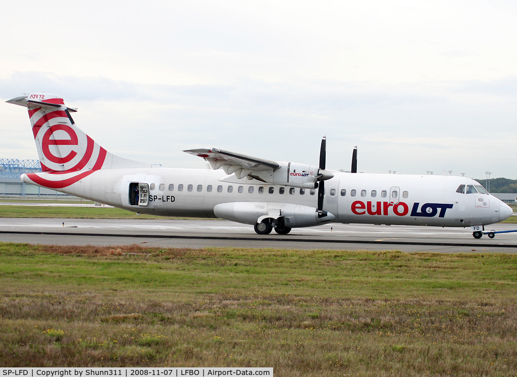SP-LFD, 1991 ATR 72-202 C/N 279, Trackted to Latecoere Aeroservices facility...