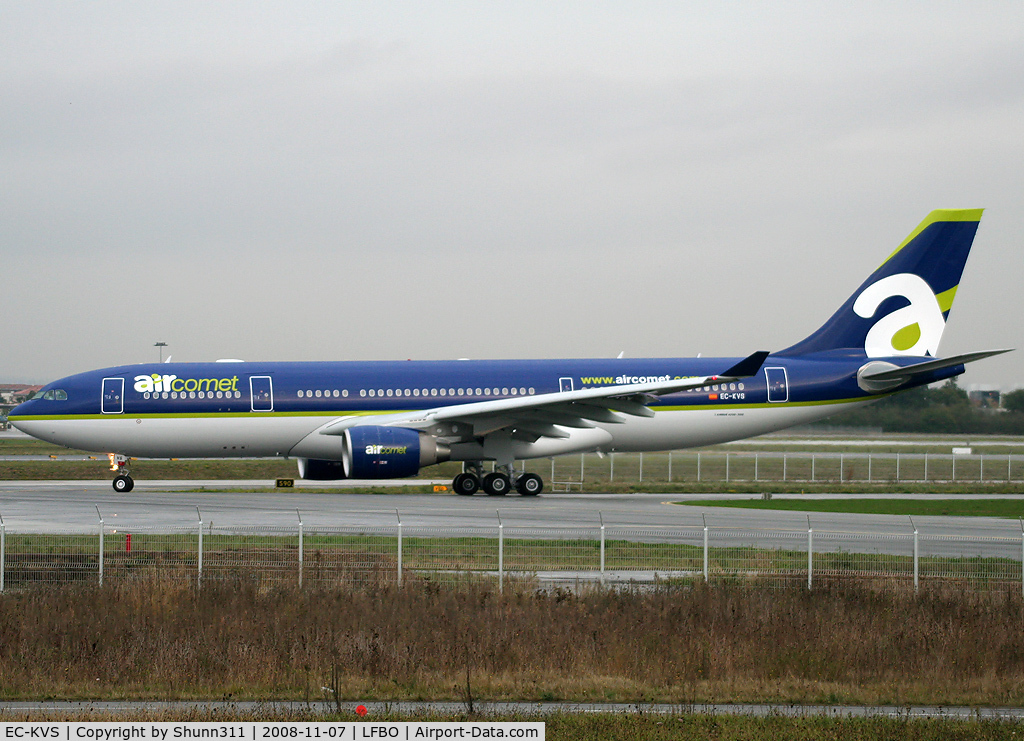 EC-KVS, 2008 Airbus A330-223 C/N 962, Delivery day...
