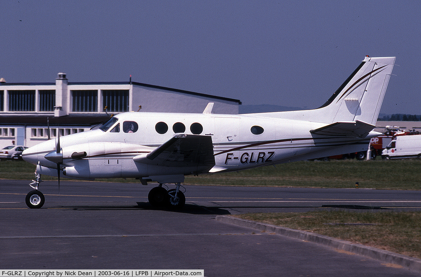 F-GLRZ, Beech C90A King Air C/N LJ-1296, /