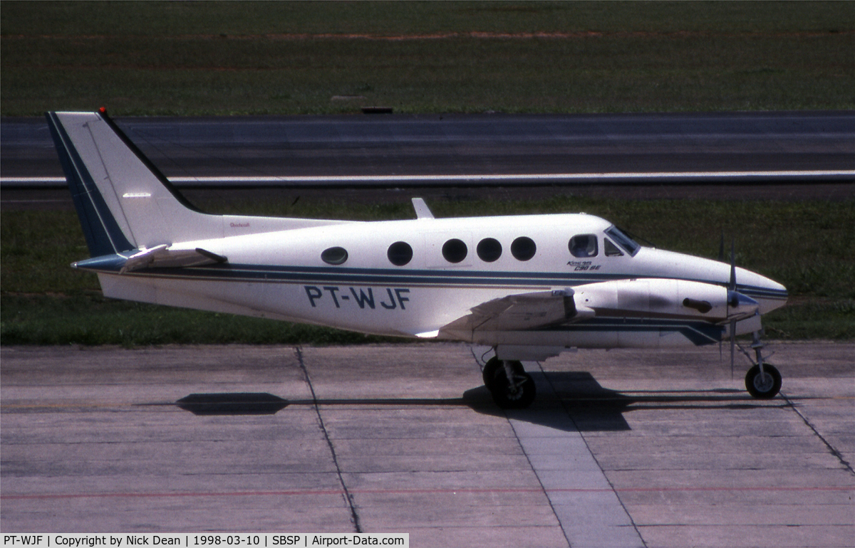 PT-WJF, 1994 Beech C90A King Air King Air C/N LJ-1386, /