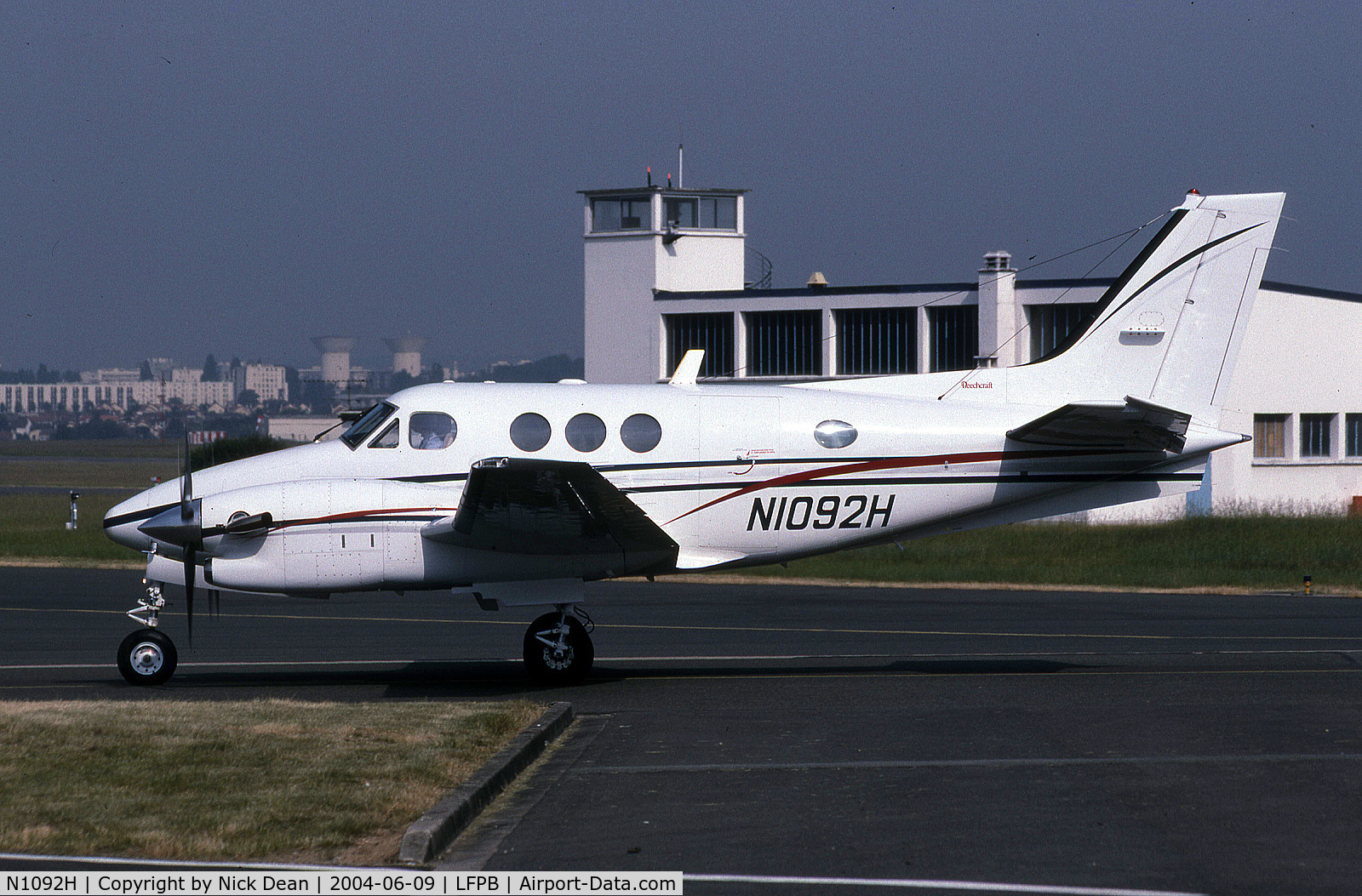 N1092H, 1996 Raytheon C90A King Air C/N LJ-1454, /