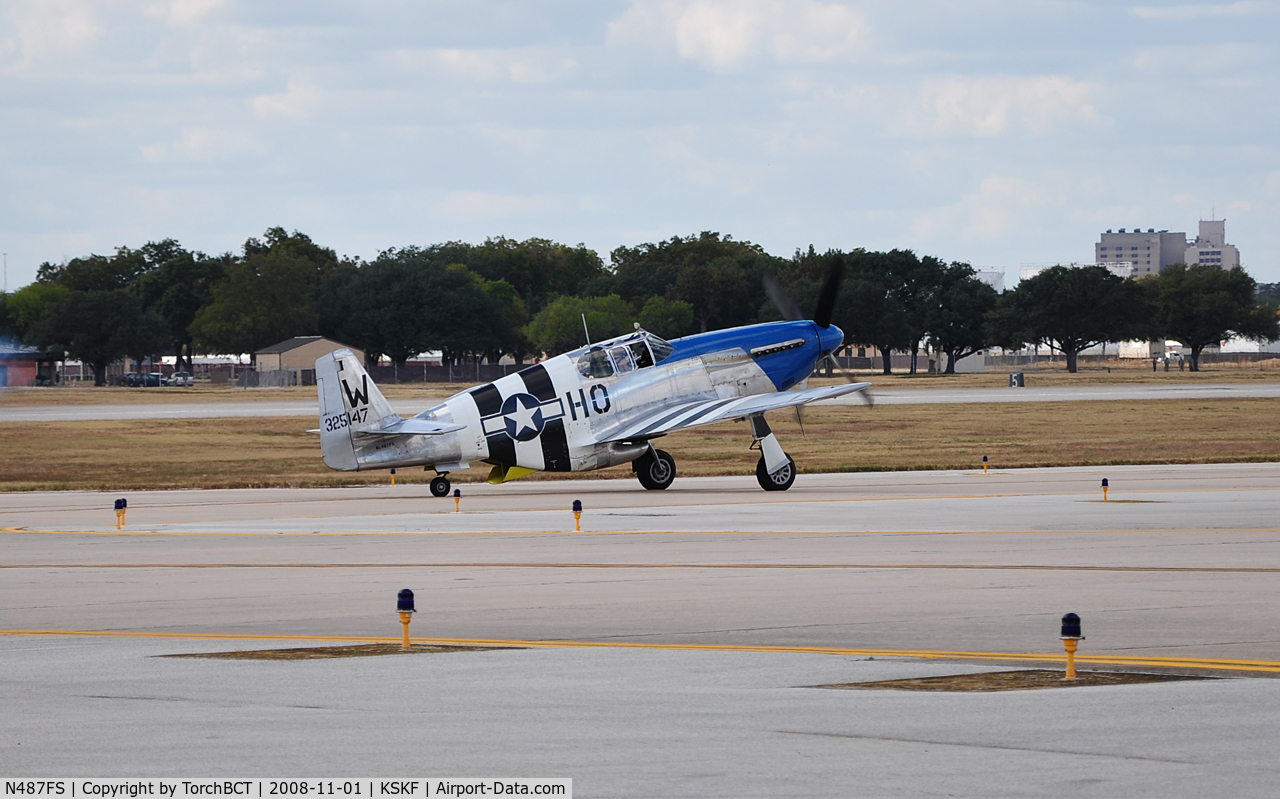 N487FS, 1943 North American P-51C Mustang C/N 103-26778, P-51C Mustang taxiing in at Lackland Airshow 2008