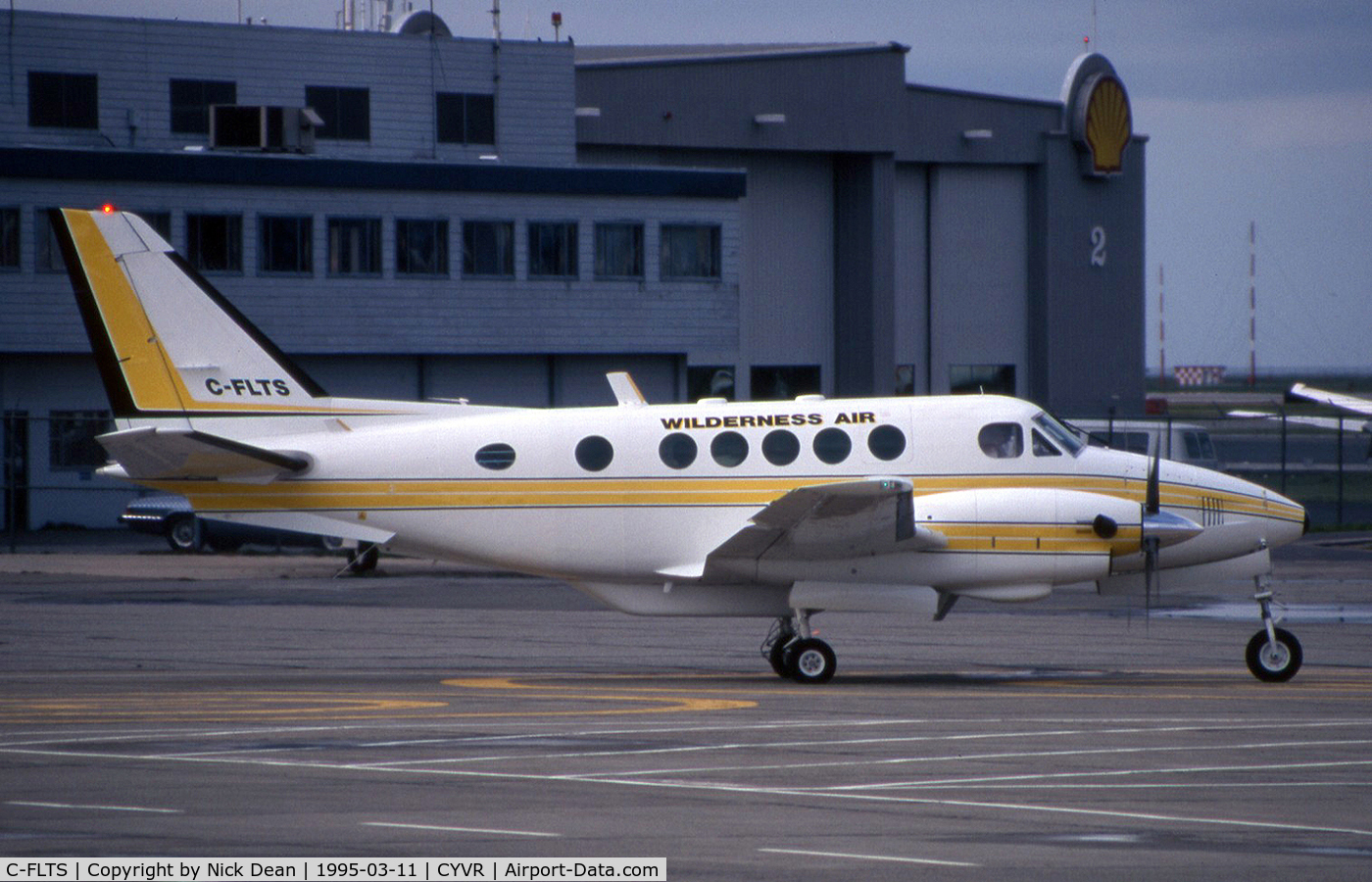 C-FLTS, 1972 Beech A100 King Air C/N B-149, /
