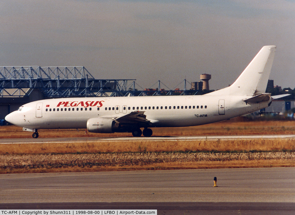 TC-AFM, 1992 Boeing 737-4Q8 C/N 26279, Take off rwy 15L