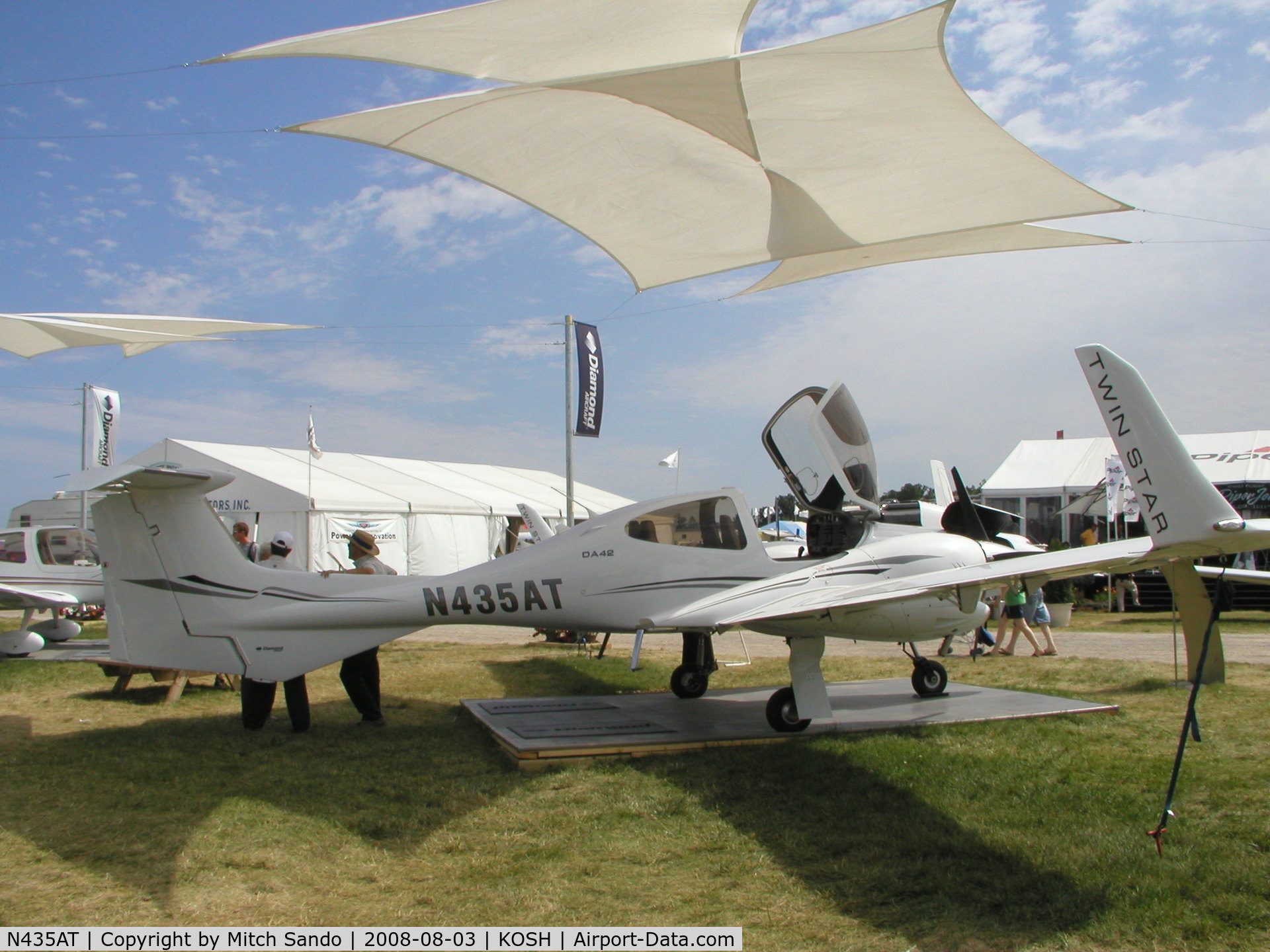 N435AT, 2007 Diamond DA-42 Twin Star C/N 42.AC104, EAA AirVenture 2008.