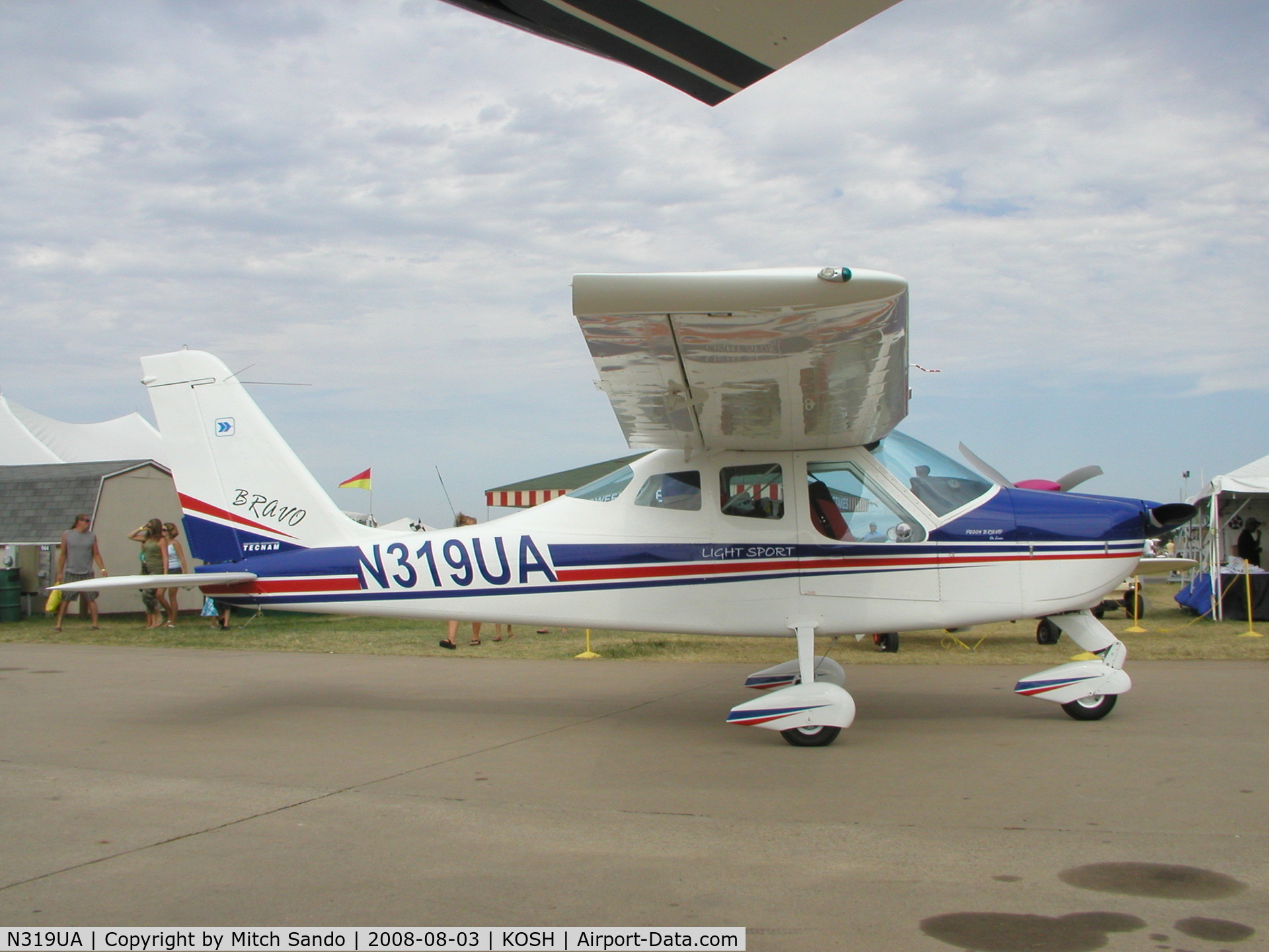 N319UA, 2008 Tecnam P-2004 Bravo C/N 126, EAA AirVenture 2008.