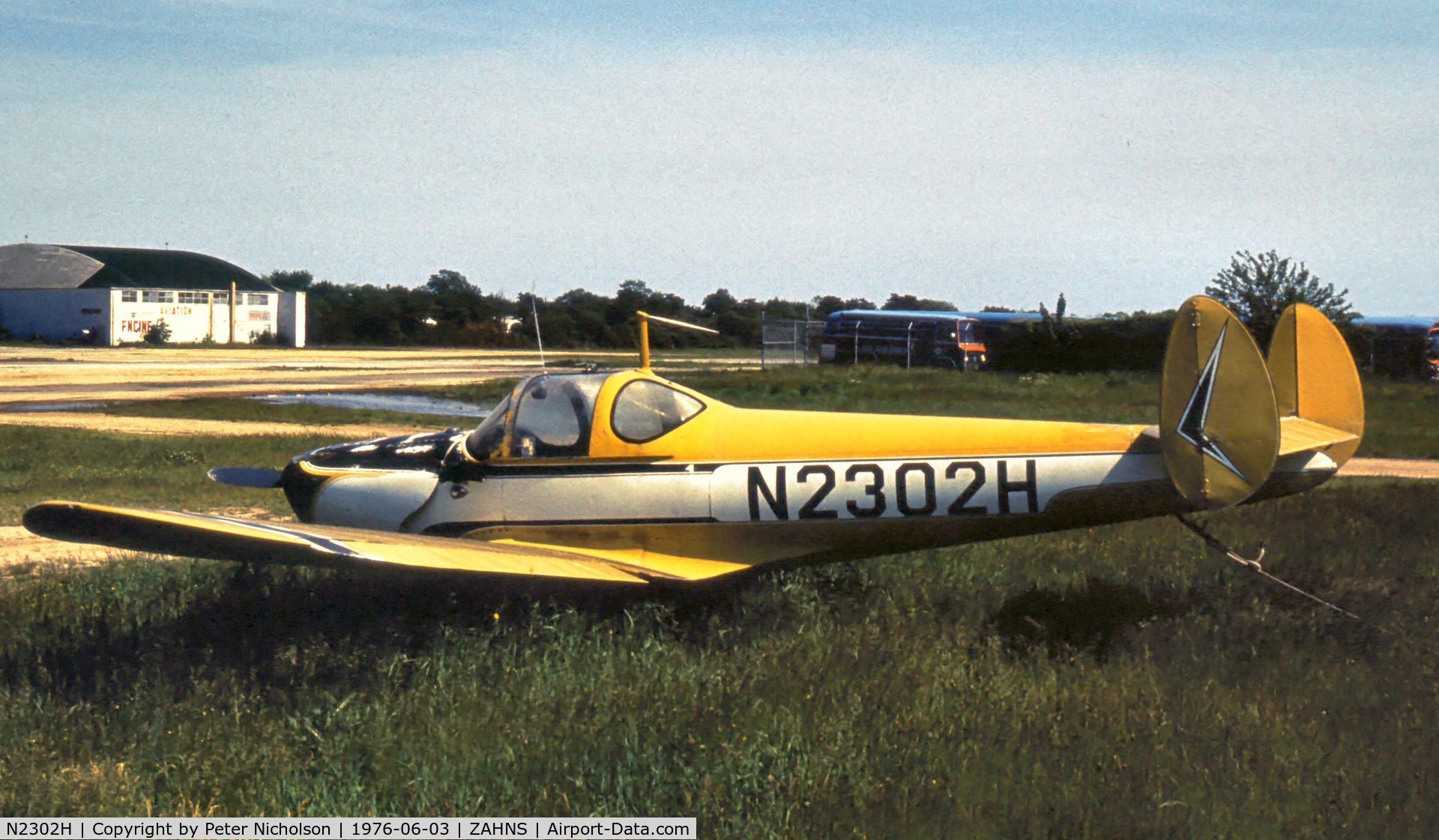 N2302H, 1946 Erco 415C Ercoupe C/N 2927, Based in 1976 at Zahns Airport, Amityville, NY - a Long Island airport closed in 1980
