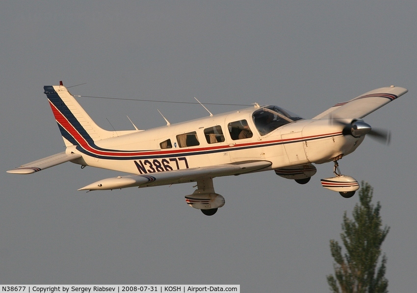 N38677, 1977 Piper PA-32-300 Cherokee Six C/N 32-7840024, EAA AirVenture 2008