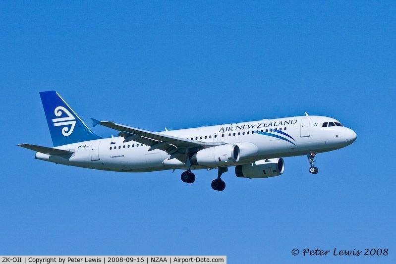 ZK-OJI, 2004 Airbus A320-232 C/N 2297, Air New Zealand Ltd., Auckland