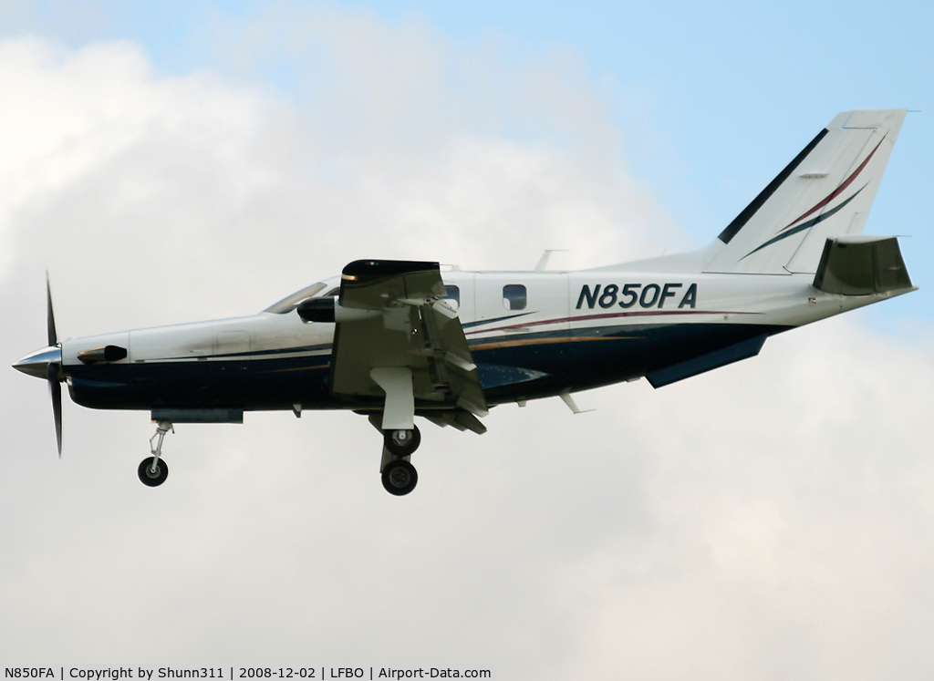 N850FA, , Landing rwy 32L