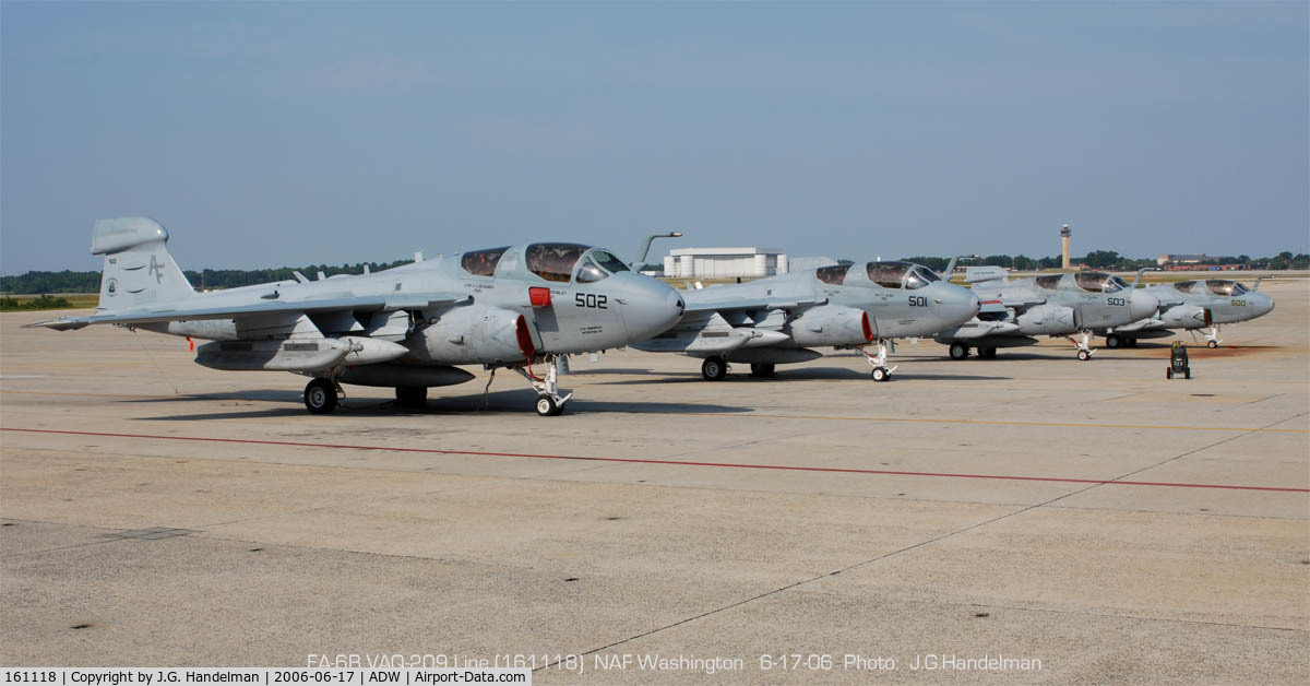 161118, Grumman EA-6B Prowler C/N P-82, Prowler line up