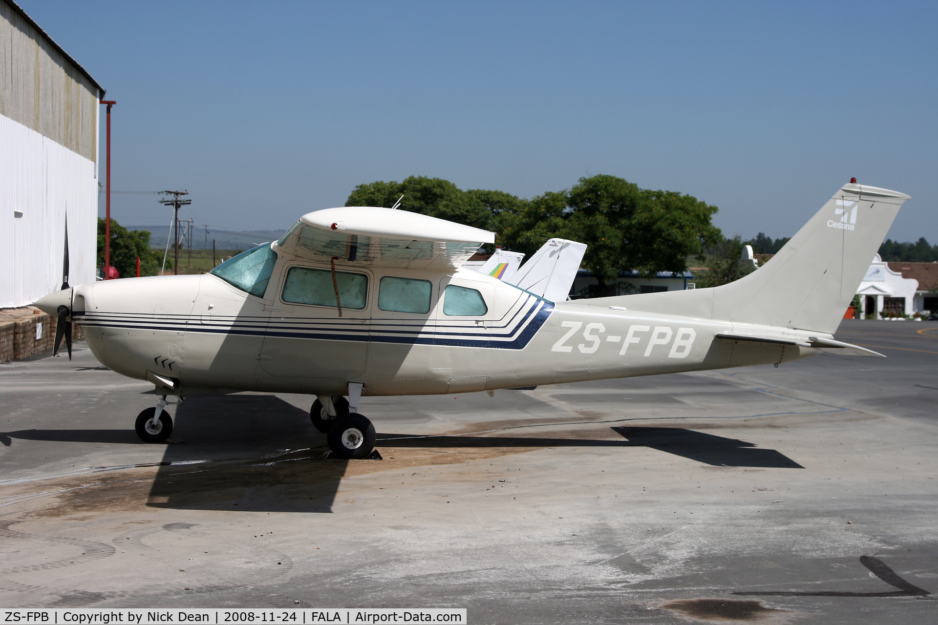 ZS-FPB, Cessna 210J Centurion C/N 21059092, FALA