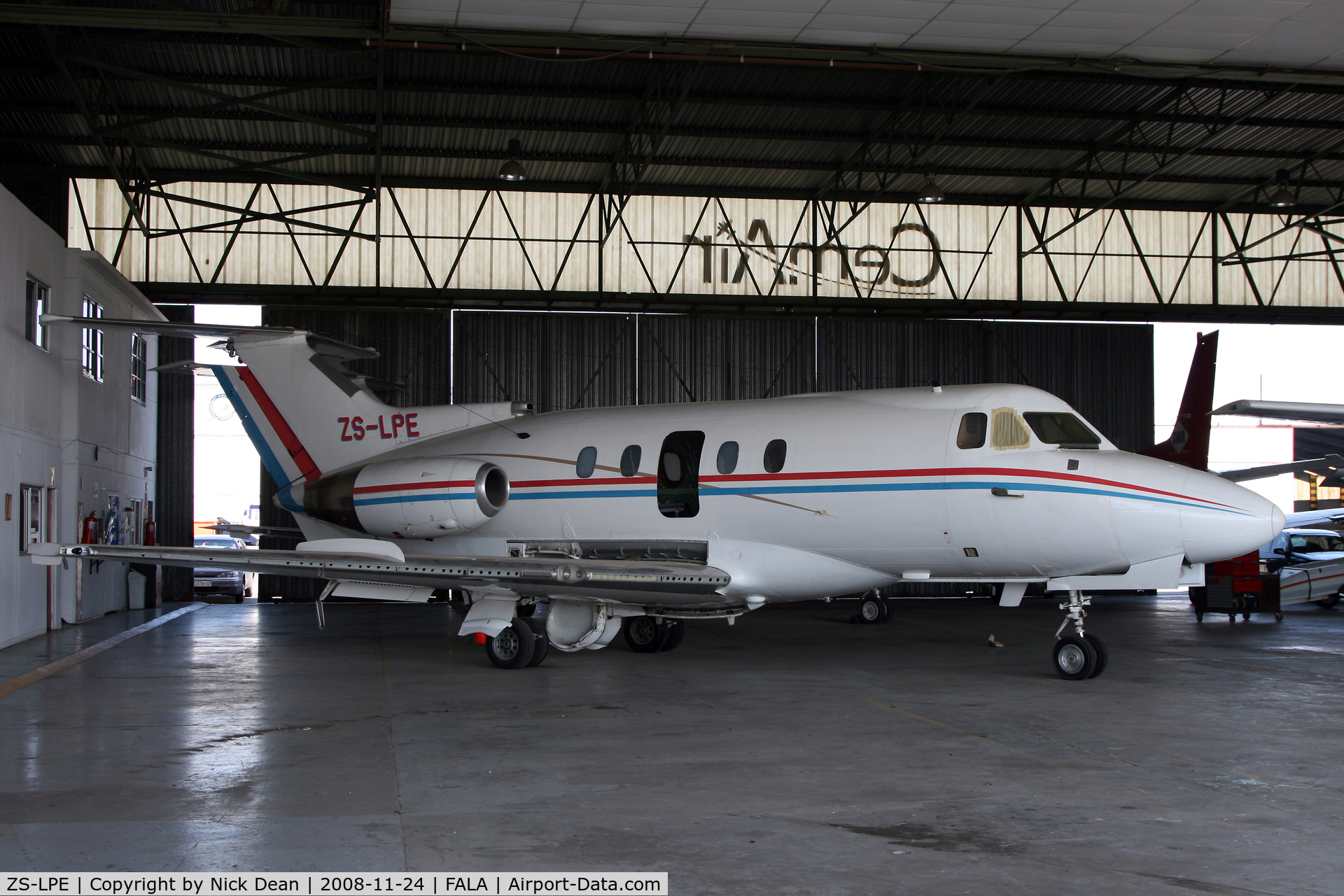 ZS-LPE, Hawker HS125-400B C/N 25184, FALA