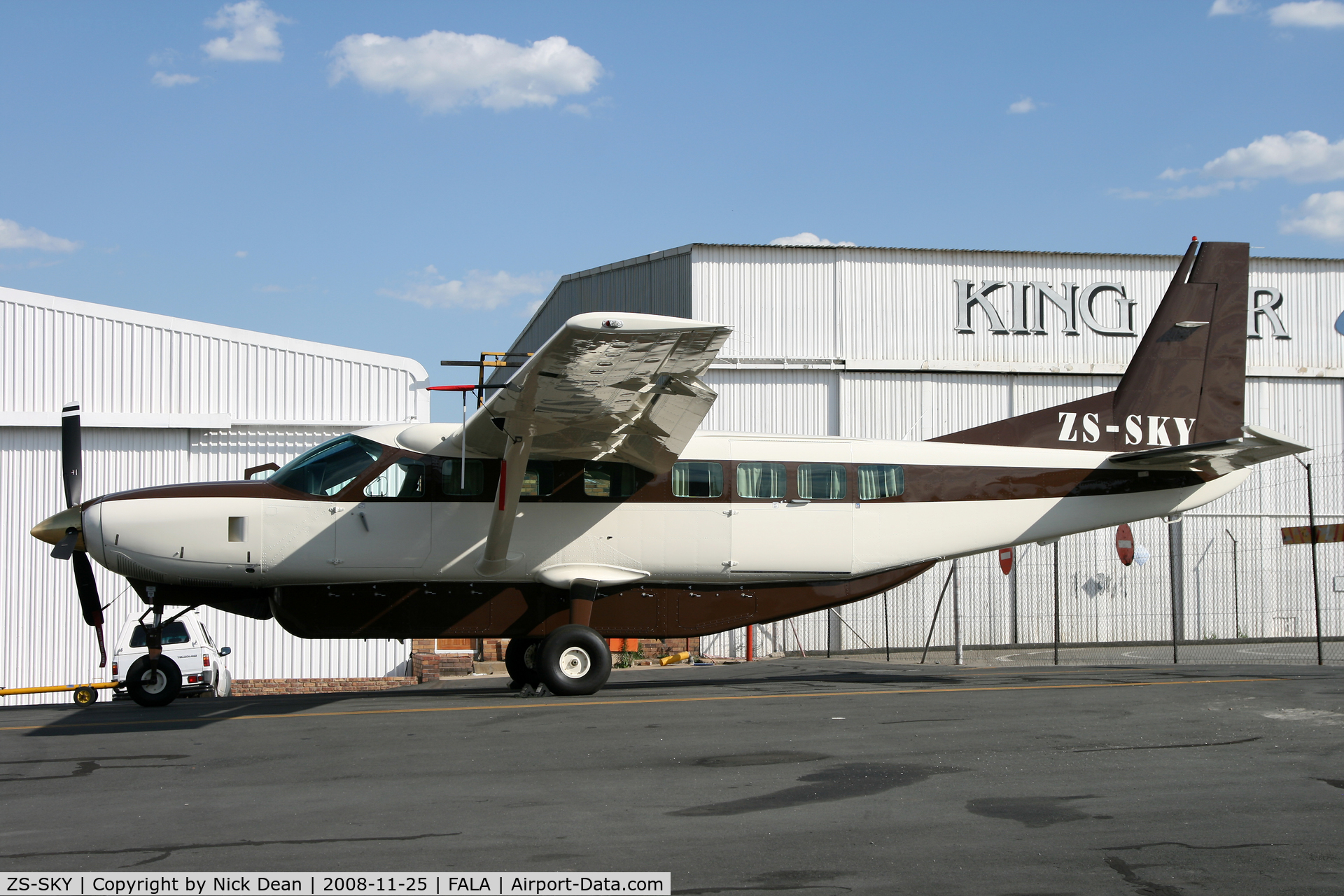 ZS-SKY, 2008 Cessna 208B Grand Caravan C/N 208B-2020, FALA