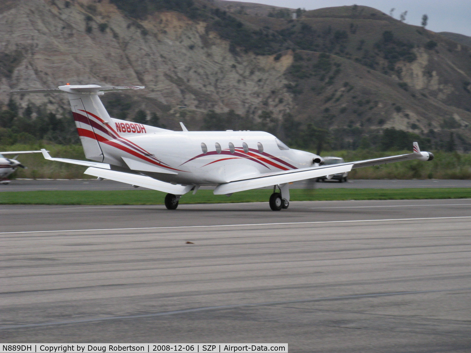 N889DH, 1999 Pilatus PC-12/45 C/N 298, 2005 Pilatus PC-12/45, one 1,605 shp Pratt & Whitney (Canada) PT6A-67B Turboprop flat rated at 1,200 shp for takeoff, 1.000 shp continuous, max speed 311 mph at 25,000 ft. Fuel- 407 US gallons, 402 usable, distinctive T tail, note: winglets, landing roll 