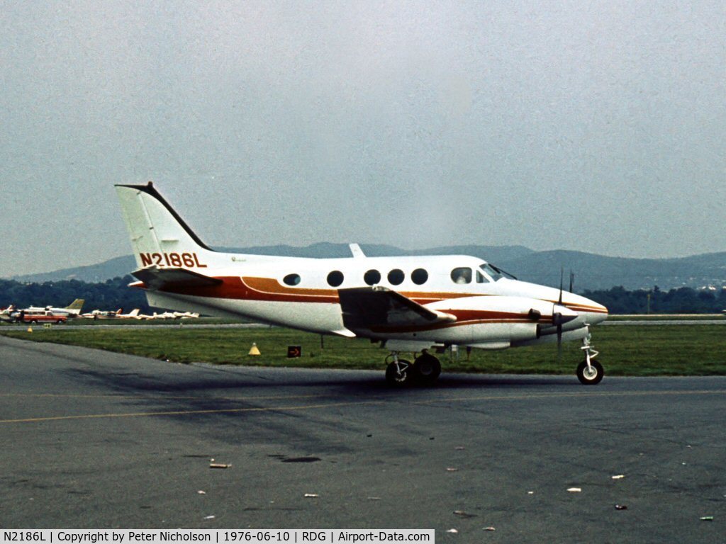 N2186L, 1976 Beech E-90 King Air C/N LW-186, This King Air visited the 1976 Reading Airshow in Pennsylvania.