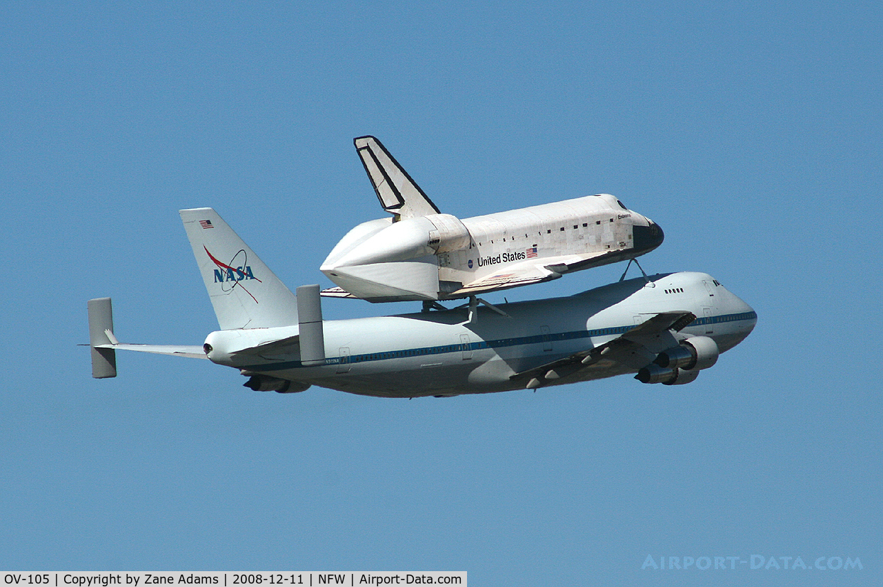 OV-105, 1991 Rockwell International Shuttle C/N 105, Shuttle Endeavor and the Shuttle Carrier Aircraft departing NASJRB Ft.Worth (Carswell AFB)